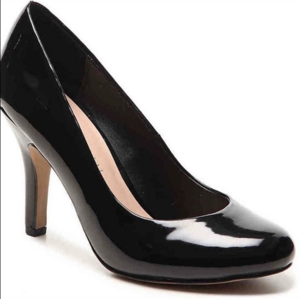 Kelly & Katie Isabel Black Patent Pump